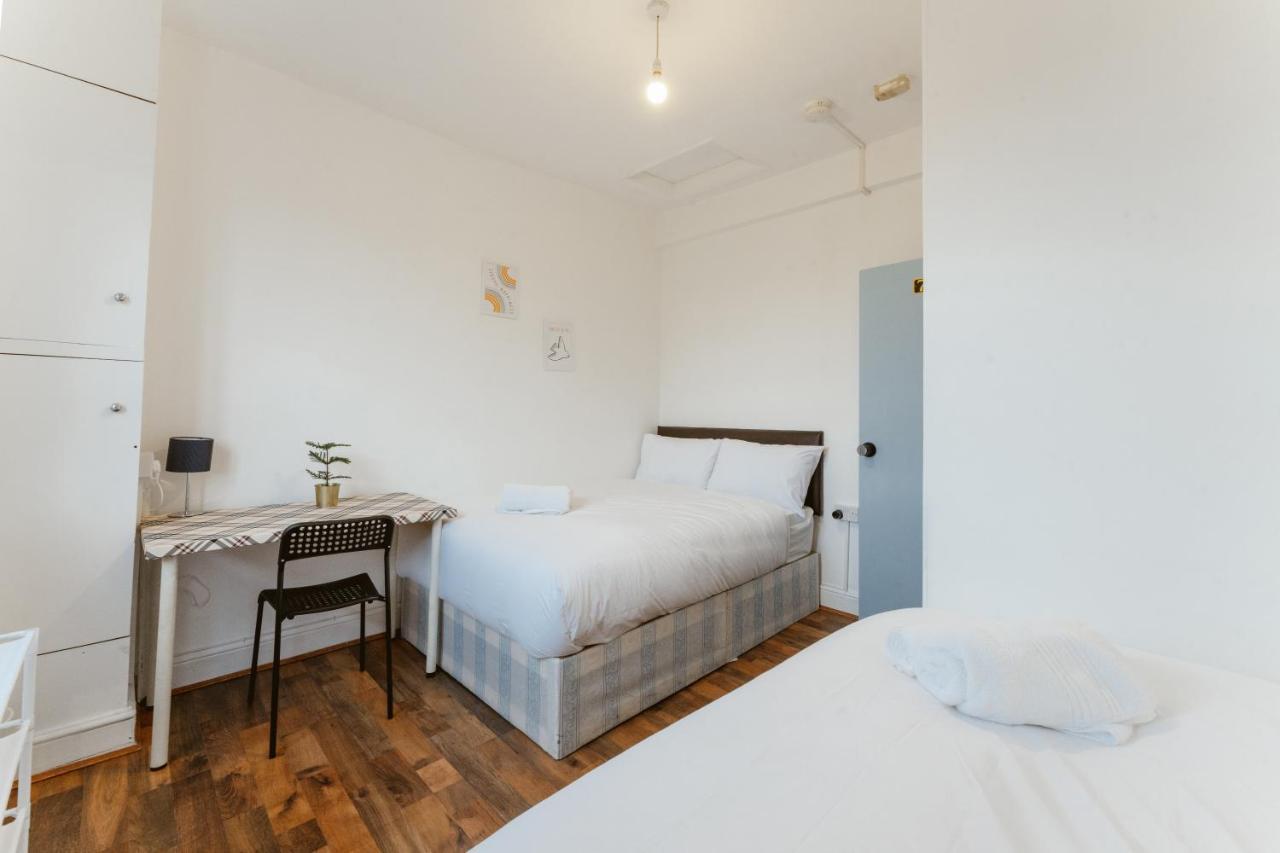 Upton Park Bedrooms 25 Min To Central London Londres Exterior foto