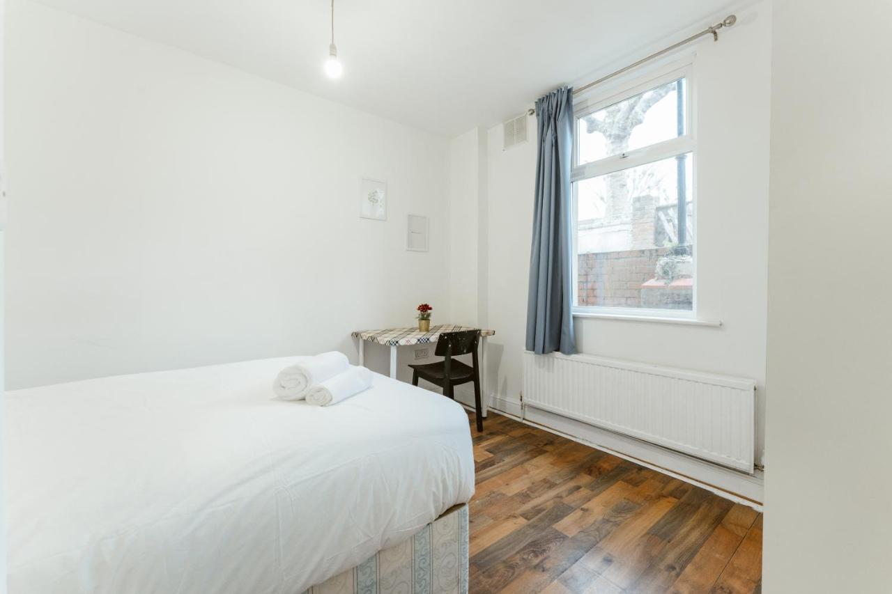 Upton Park Bedrooms 25 Min To Central London Londres Exterior foto
