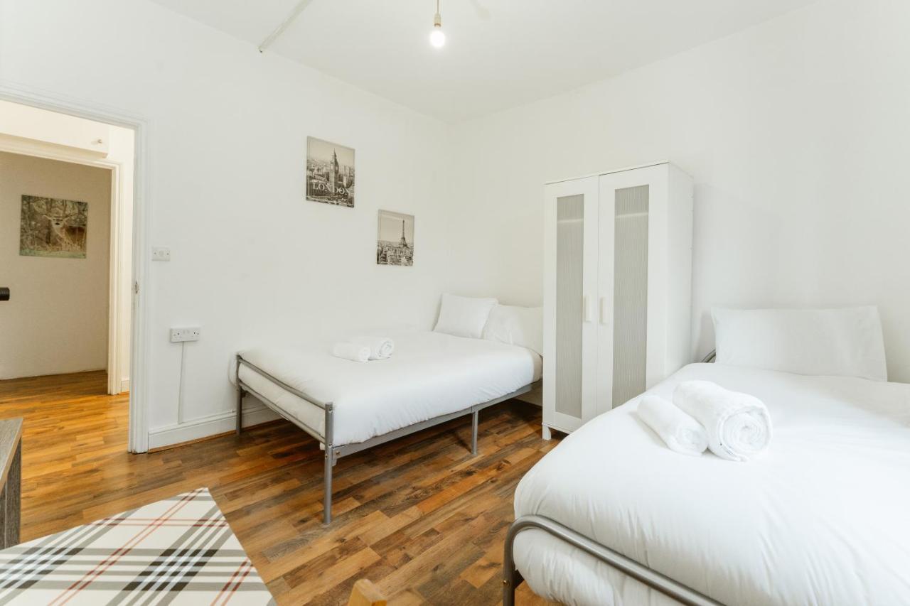 Upton Park Bedrooms 25 Min To Central London Londres Exterior foto